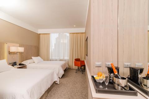 Hotel Courtyard By Marriott Condes Santiago del Cile