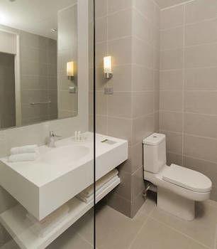 Courtyard By Marriott Condes Hotel Santiago del Cile